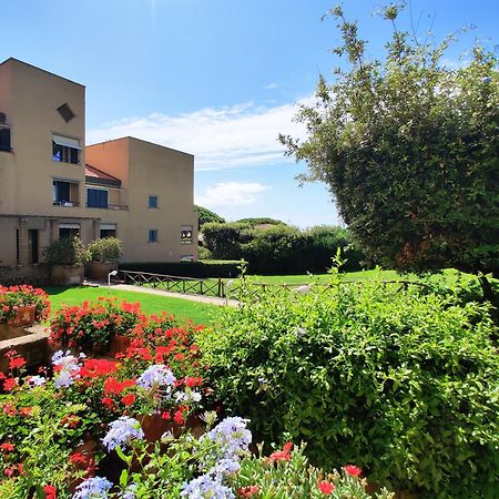 Holiday Homes Marina Apartments Punta Ala Exterior foto