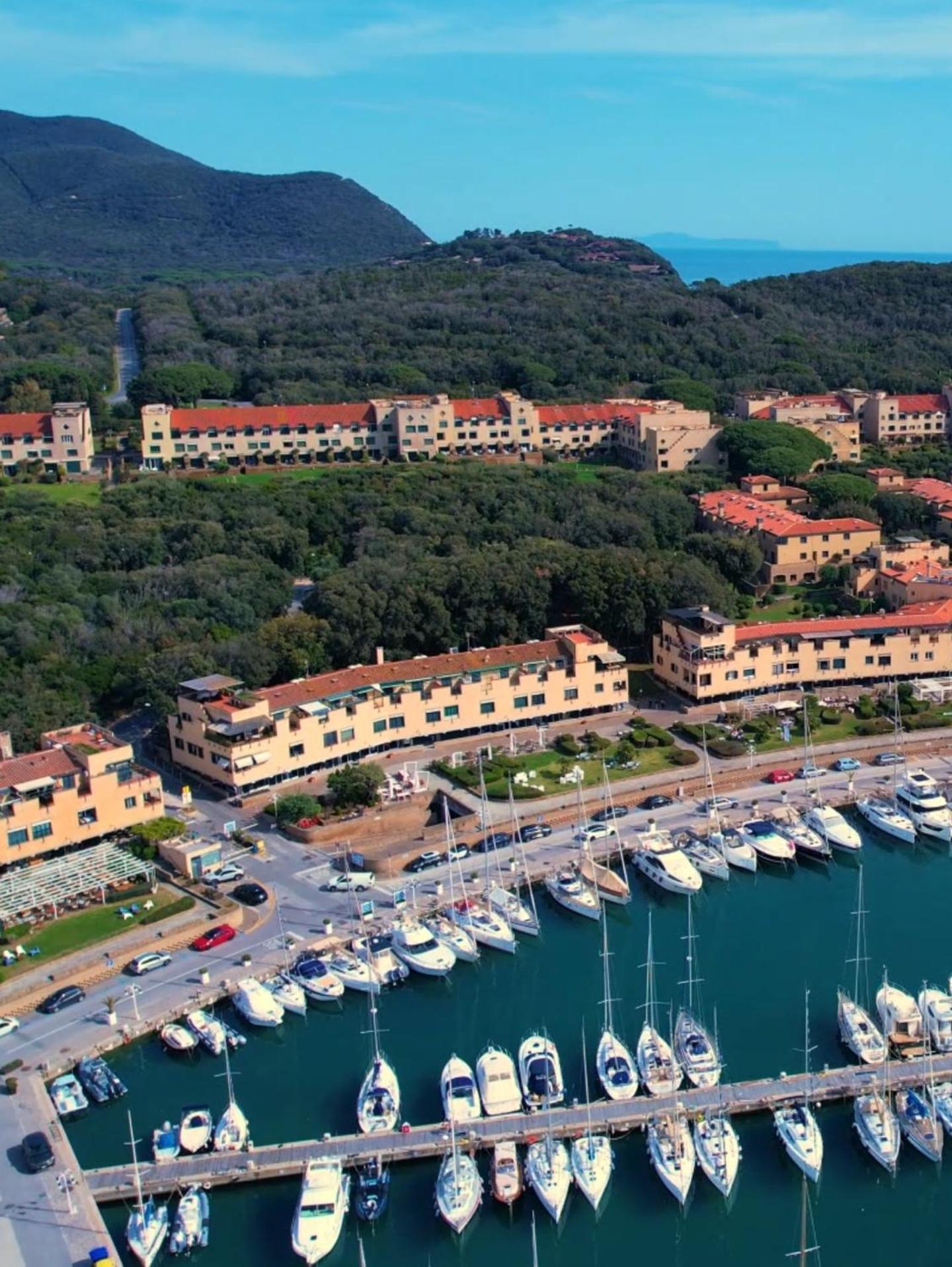 Holiday Homes Marina Apartments Punta Ala Exterior foto